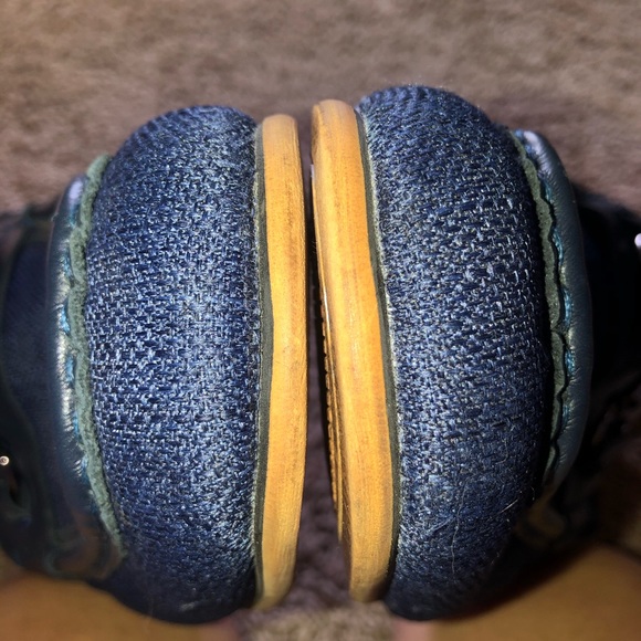 La Milano Canvas Loafers - Picture 8 of 8